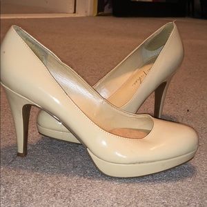 Marc Fisher 3” Pumps